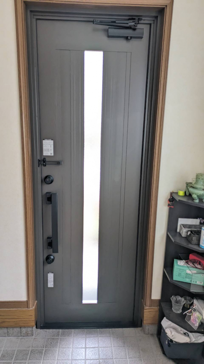 ECO plus so-yu-のカバー工法の玄関ドア＋カ－ドキ－でラクラク施解錠の施工後の写真3