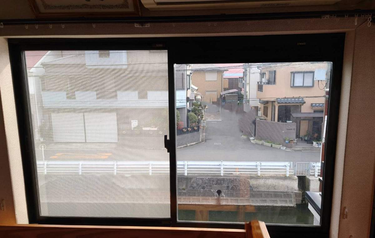 ECO plus so-yu-の【高槻市】内窓設置＋玄関ドアカバー工法で　補助金活用！！の施工前の写真3