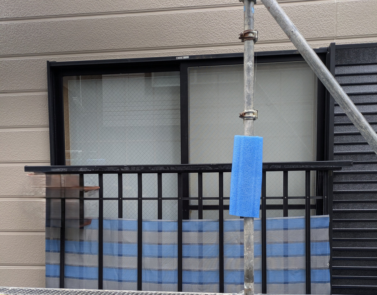 ECO plus so-yu-の【神戸市】寝室の寒さと騒音を一気に解決！窓リフォーム（リプラス-カバー工法）の施工前の写真2