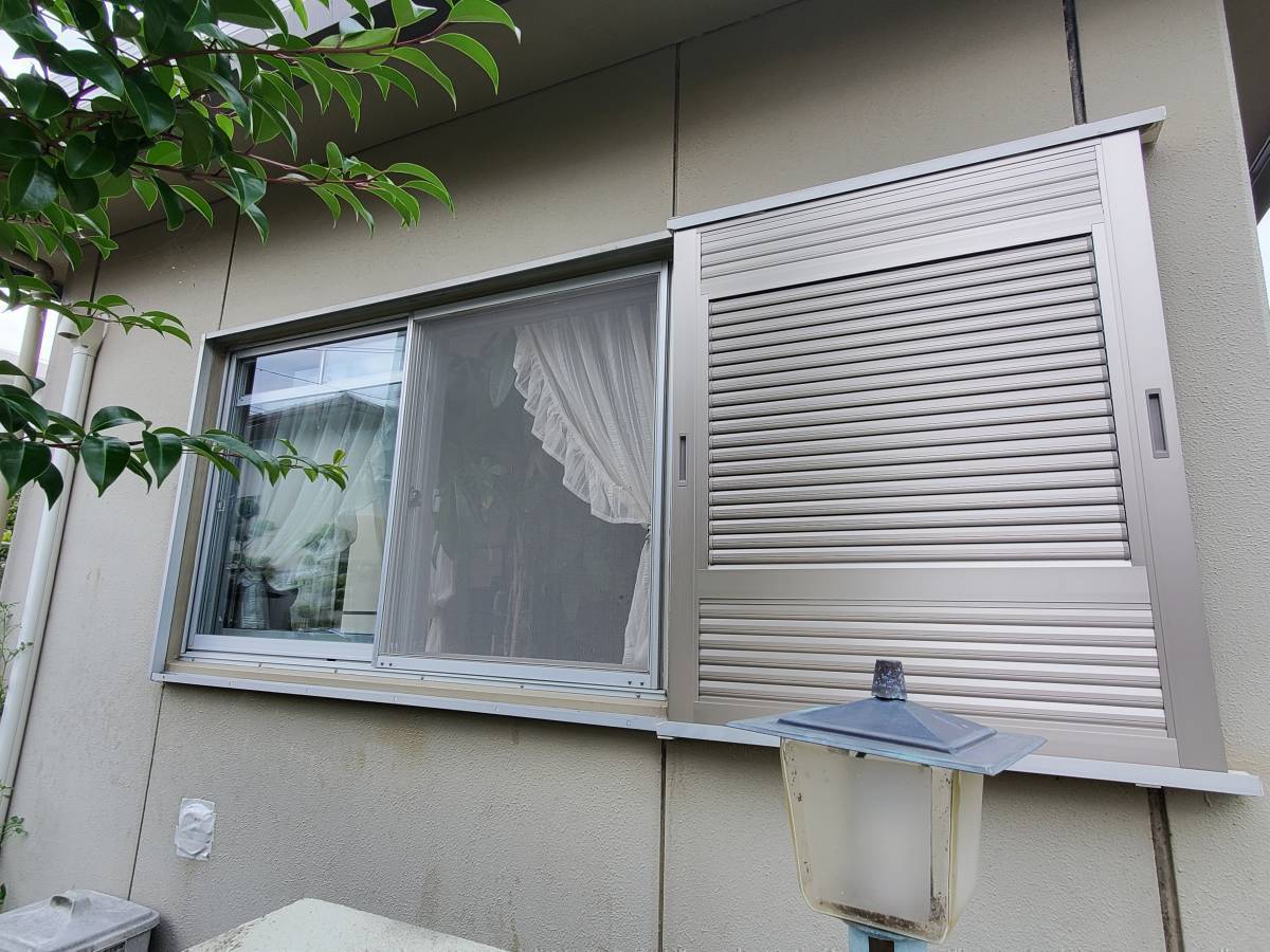 阪神北トーヨー住器の採風雨戸工事させて頂きましたの施工後の写真1
