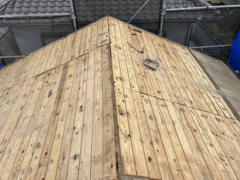 阪神北トーヨー住器の瓦屋根葺き替え（セラマウント）の施工前の写真2