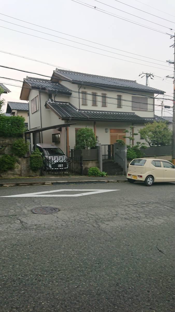 阪神北トーヨー住器の屋根工事の施工前の写真1