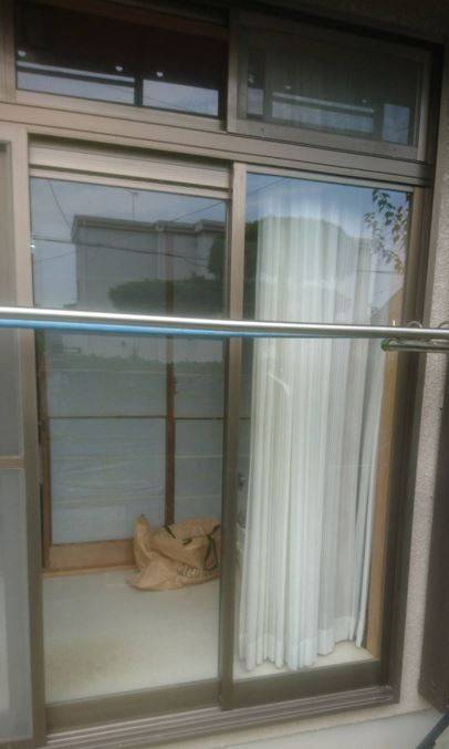 阪神北トーヨー住器のガラス割れ替え施工例の施工後の写真1