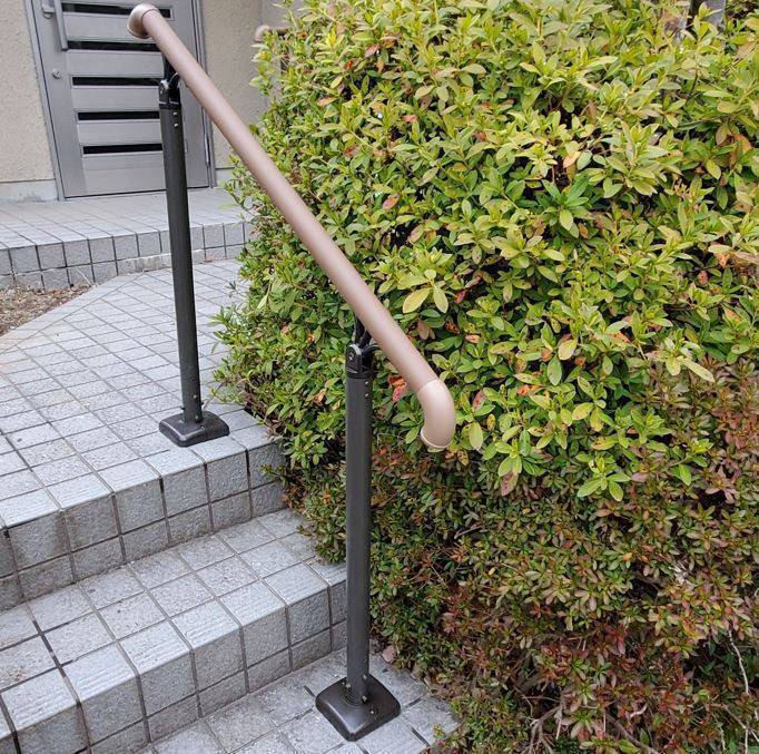 阪神北トーヨー住器の手すり取り付け施工例の施工後の写真1