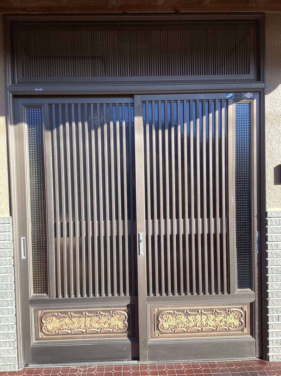 西幸の群馬県太田市、1dayリフォーム、ドア交換の施工前の写真2
