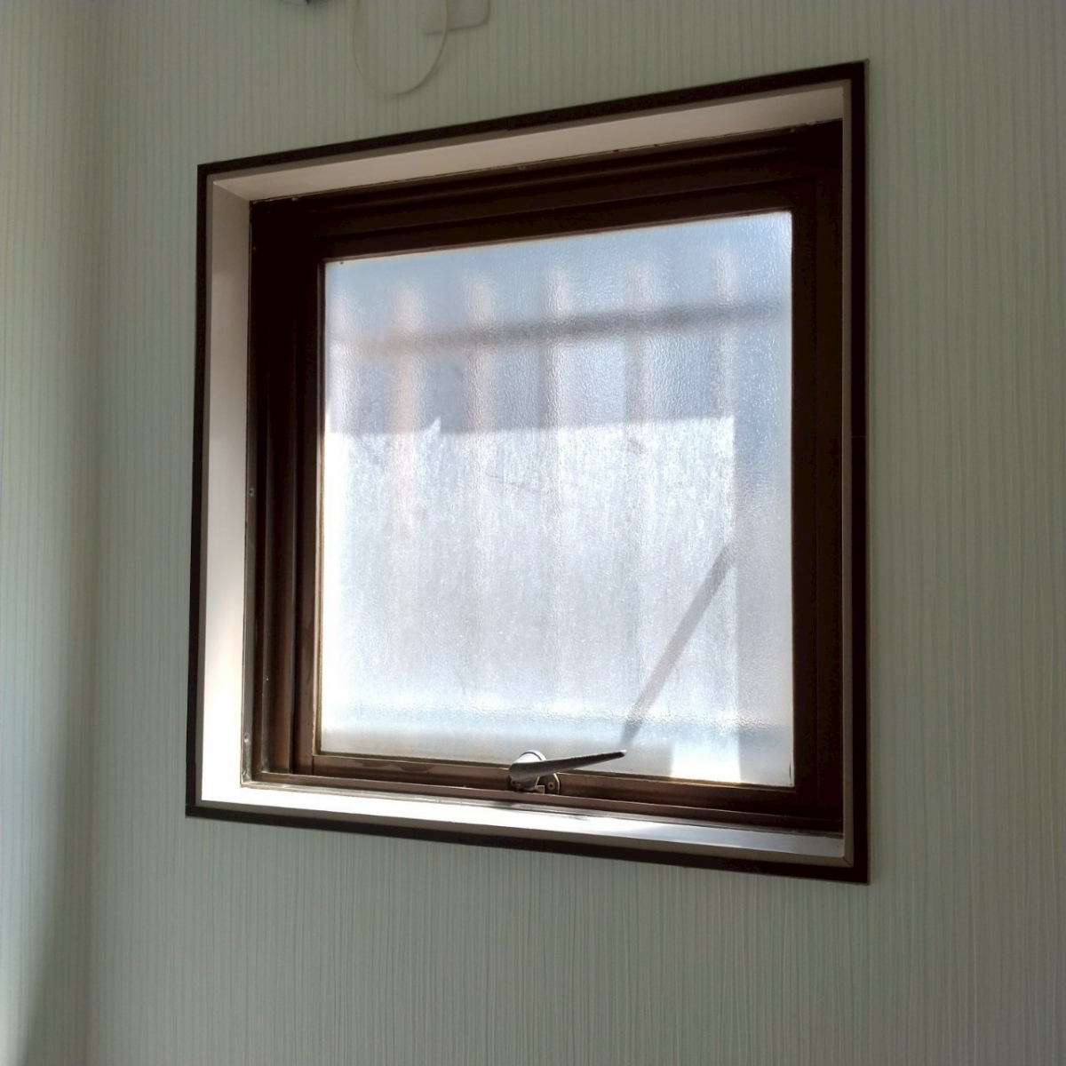 西幸の網戸取付の施工前の写真1