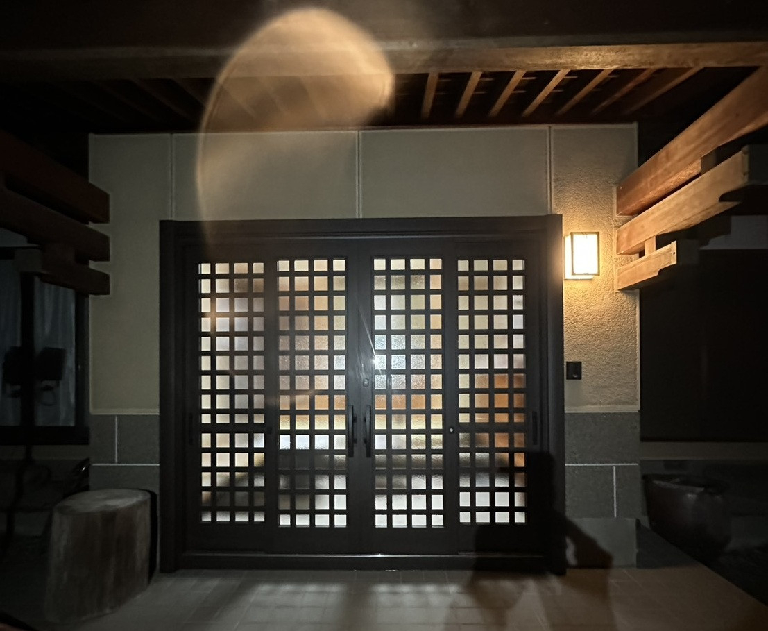 西幸の家の雰囲気がガラッと変化！　玄関引戸リフォーム✨の施工後の写真1