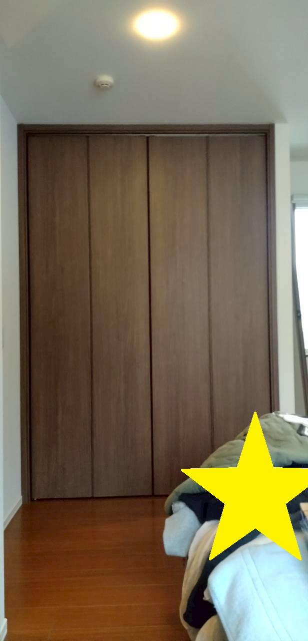 西幸のクローゼット折れ戸の扉部分の交換工事の施工後の写真1