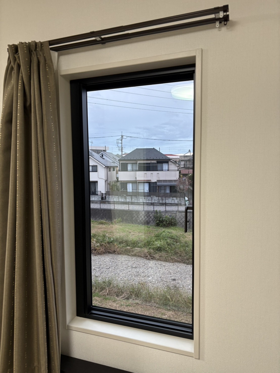 ハラコーの【内窓施工例】内窓インプラス(断熱/省エネ 窓リフォーム)東村山市の施工前の写真1