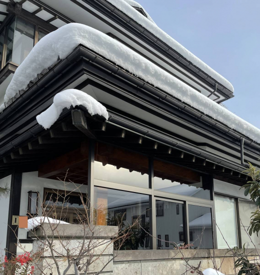 結城ガラス店の☆風除室設置で雪・雨・風・花粉対策(^▽^)/☆施工事例写真1