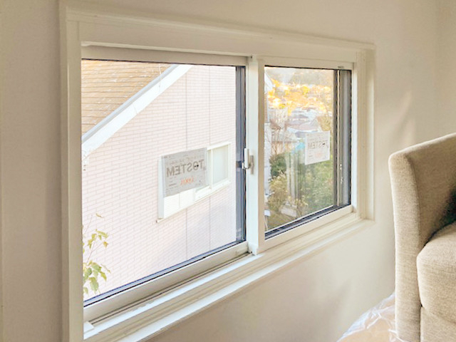 南横浜トーヨー住器の【川崎市】マンションの窓も、戸別にパッと取替できる！リプラスマンションで古い窓を一新！の施工後の写真2