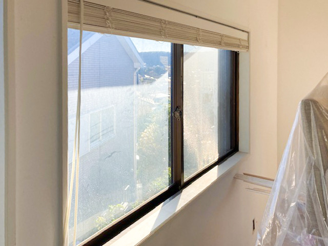 南横浜トーヨー住器の【川崎市】マンションの窓も、戸別にパッと取替できる！リプラスマンションで古い窓を一新！の施工前の写真2