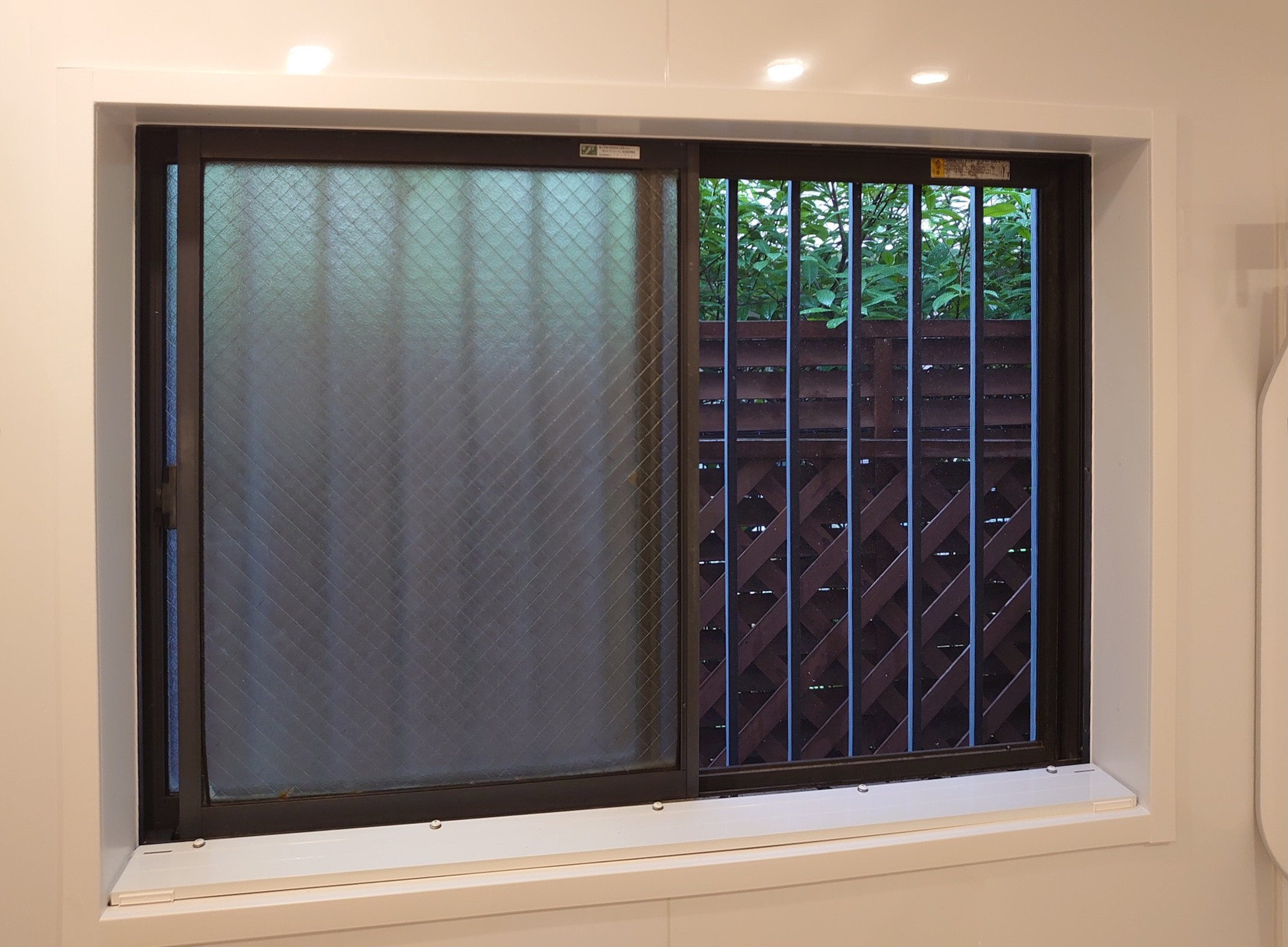 南横浜トーヨー住器の【横浜市 戸塚区】寒い今こそ！補助金でお得に窓の断熱リフォーム！☃️先進的窓リノベ2026事業💰の施工前の写真2