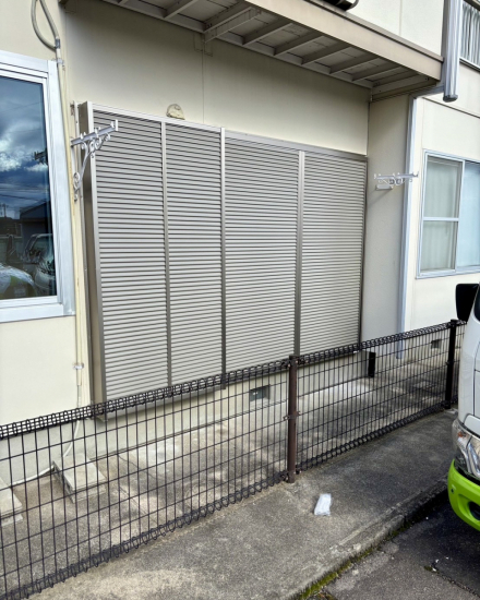 セイワ四日市店の防犯性向上の為に雨戸が欲しい！　【動画あり！】施工事例写真1