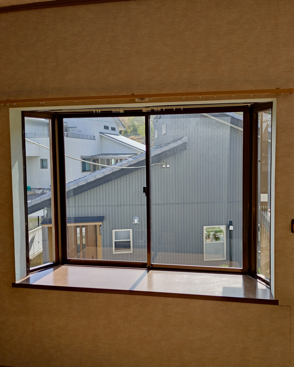 セイワ四日市店の窓のお悩み、まとめて解決。の施工前の写真2