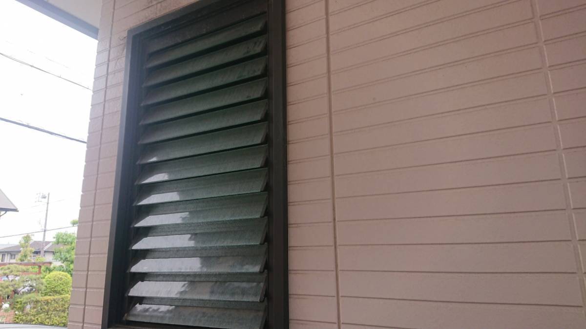 セイワ四日市店の浴室窓の取替の施工前の写真1