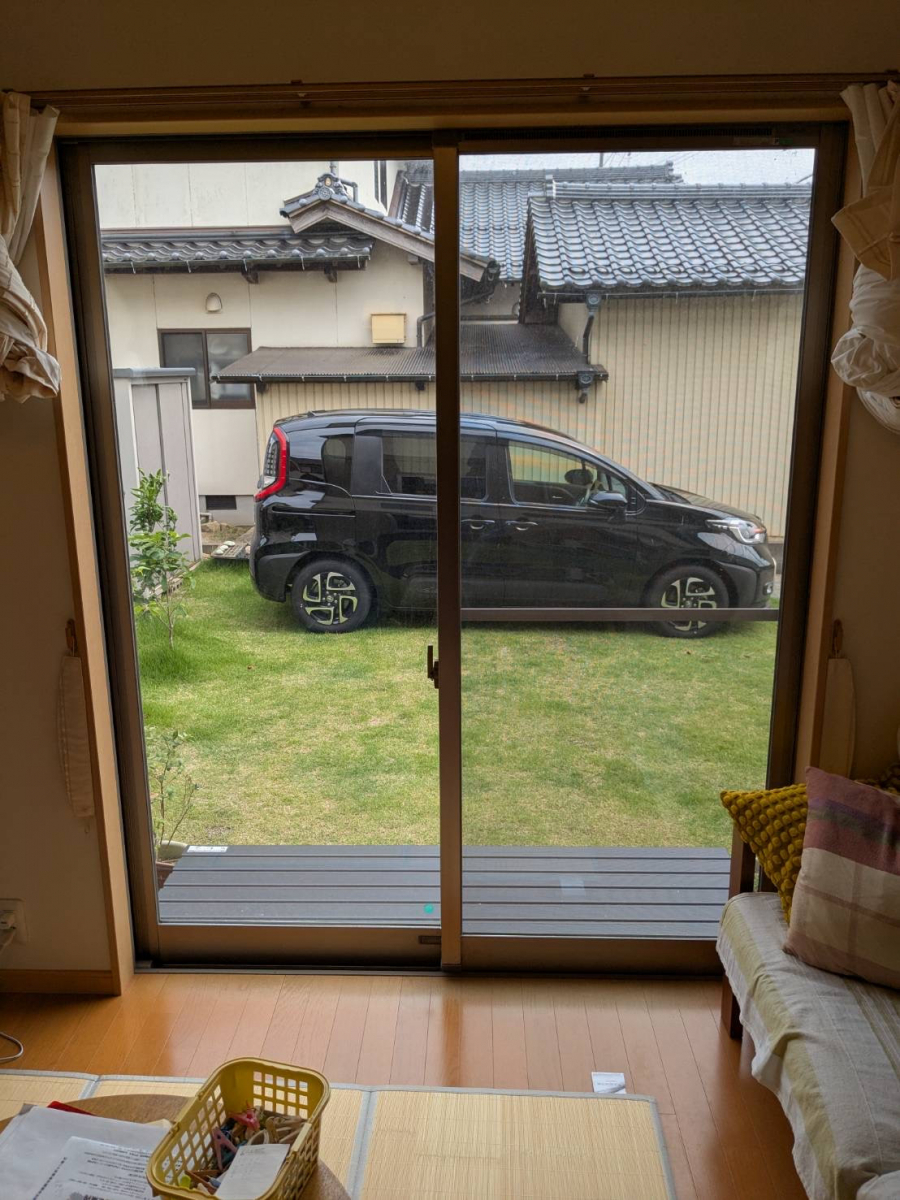出雲トーヨー住器の光熱費を抑えよう　内窓設置の施工前の写真1