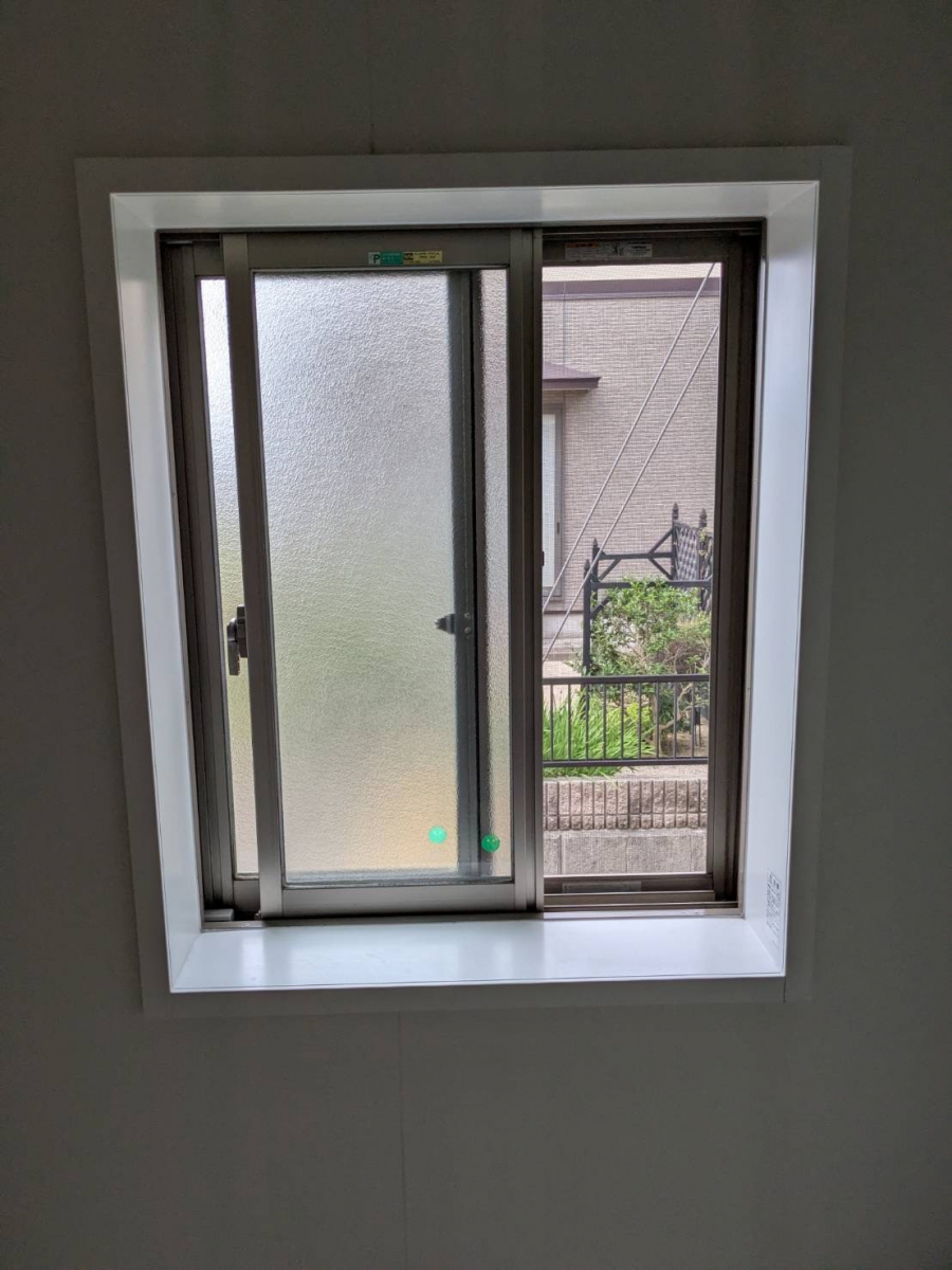 出雲トーヨー住器の光熱費を抑えよう　内窓設置の施工前の写真3