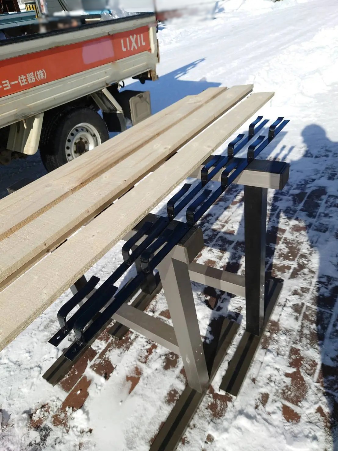 小玉硝子の【胆振・北海道】冬の窓守り!「雪止め仮設」で落雪のトラブルを未然に防ぐ方法の施工事例詳細写真3