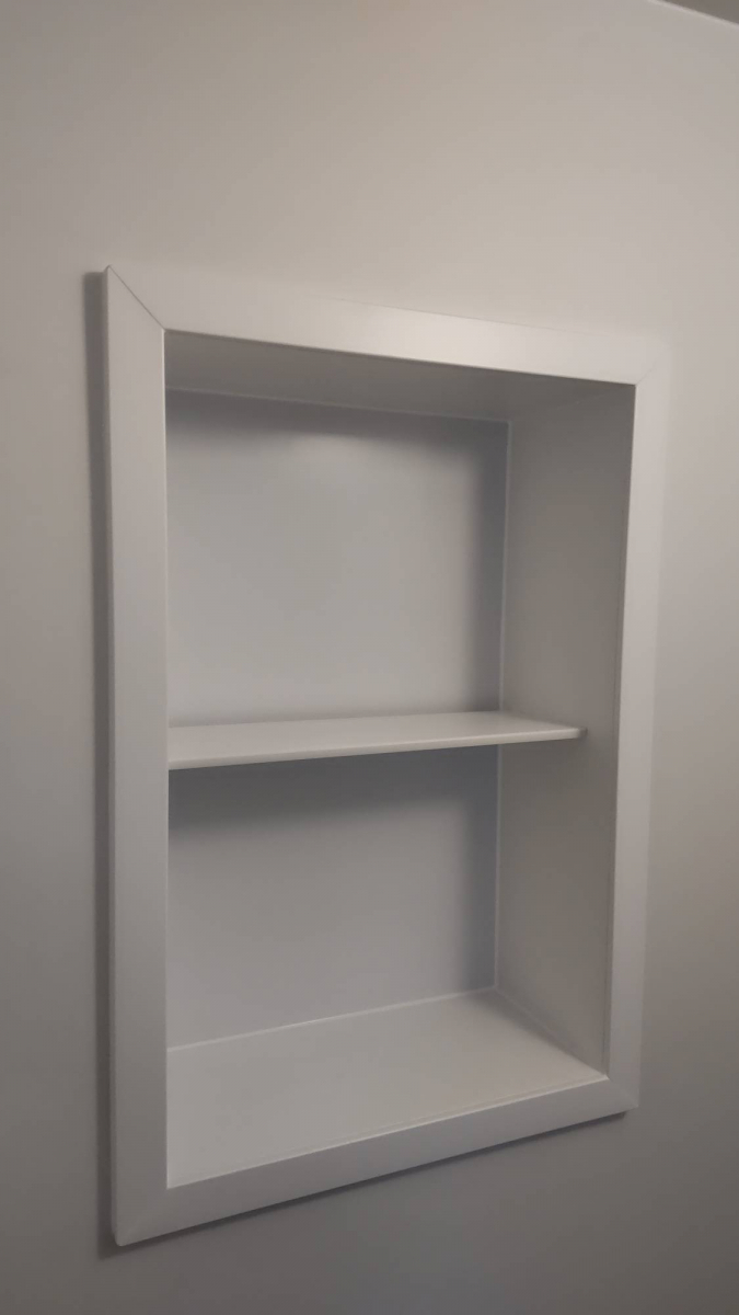 小玉硝子の🏠 浴室空洞の有効活用！プロの棚設置リフォームの施工後の写真2