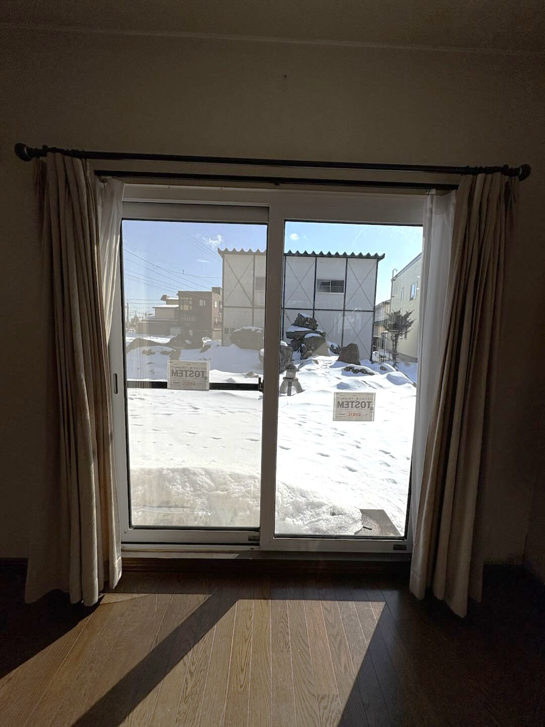 小玉硝子の【北海道・胆振】窓の曇りを解消！複層ガラス交換で明るい光が差し込む快適な暮らしの施工後の写真2