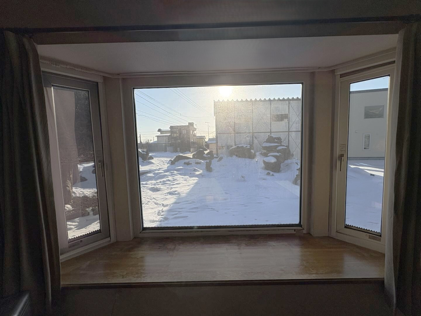 小玉硝子の【北海道・胆振】窓の曇りを解消！複層ガラス交換で明るい光が差し込む快適な暮らしの施工前の写真1