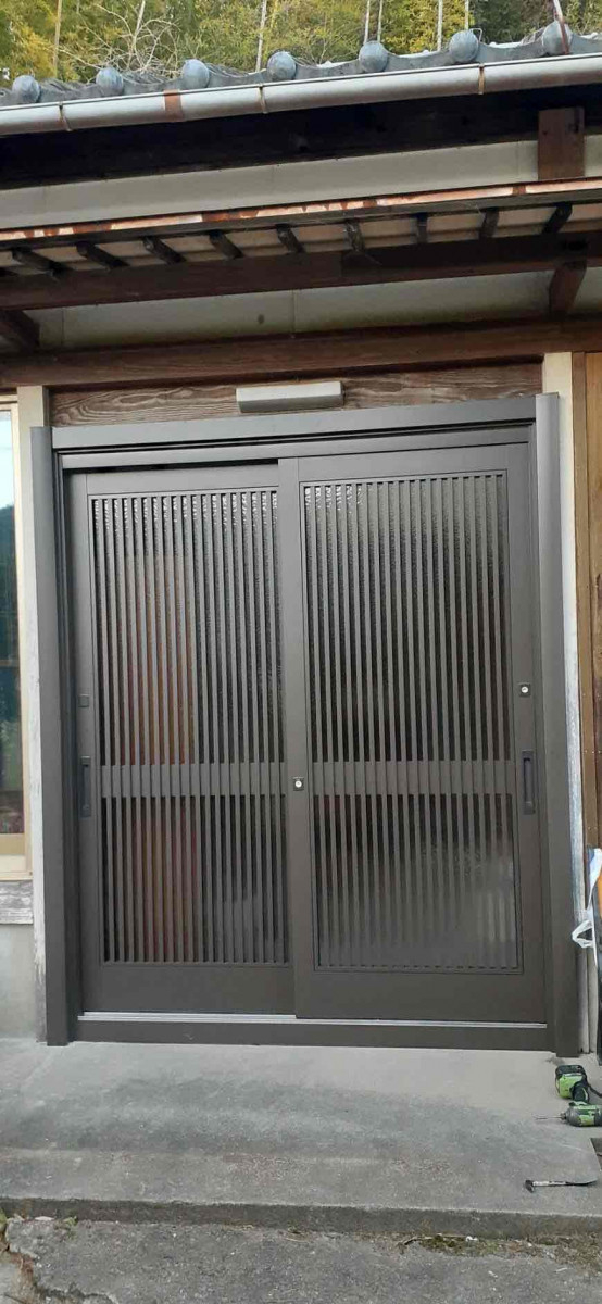 花光リフォームの新しい玄関で毎日を快適にの施工後の写真1