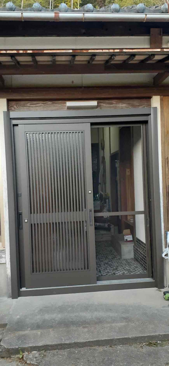 花光リフォームの新しい玄関で毎日を快適にの施工後の写真2