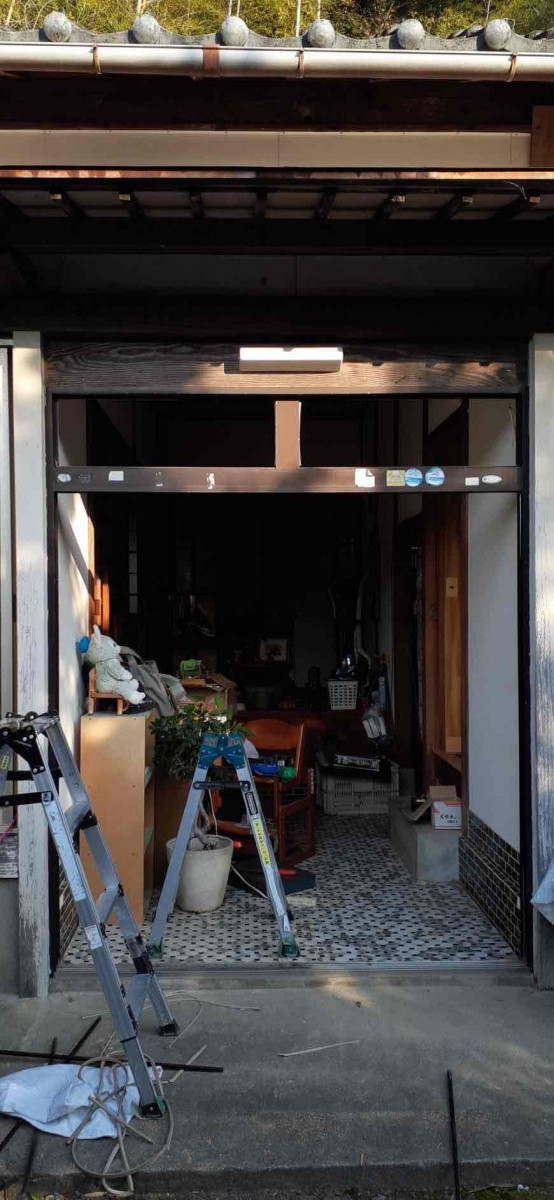 花光リフォームの新しい玄関で毎日を快適にの施工前の写真2