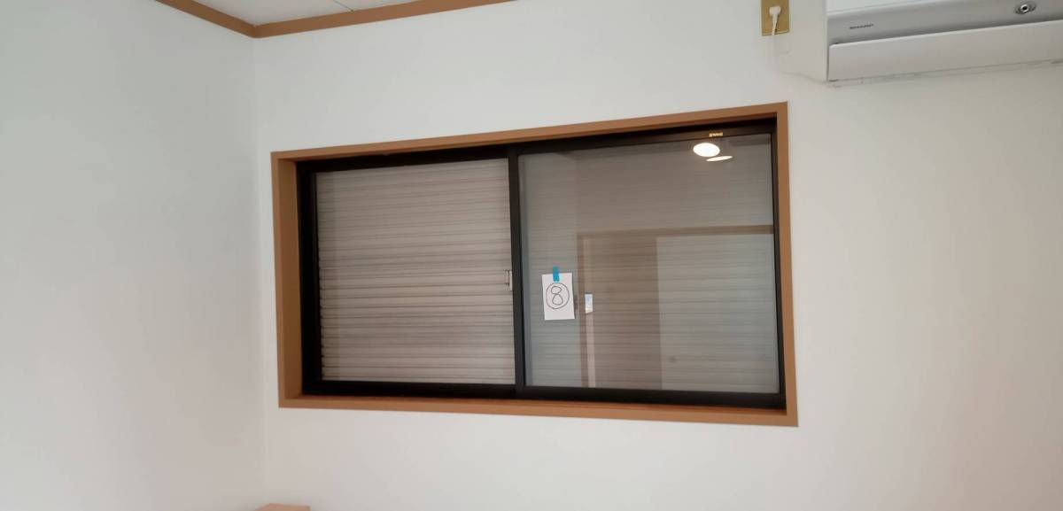 ダイワトーヨー住器の和歌山市　インプラス(内窓)取付工事の施工前の写真1