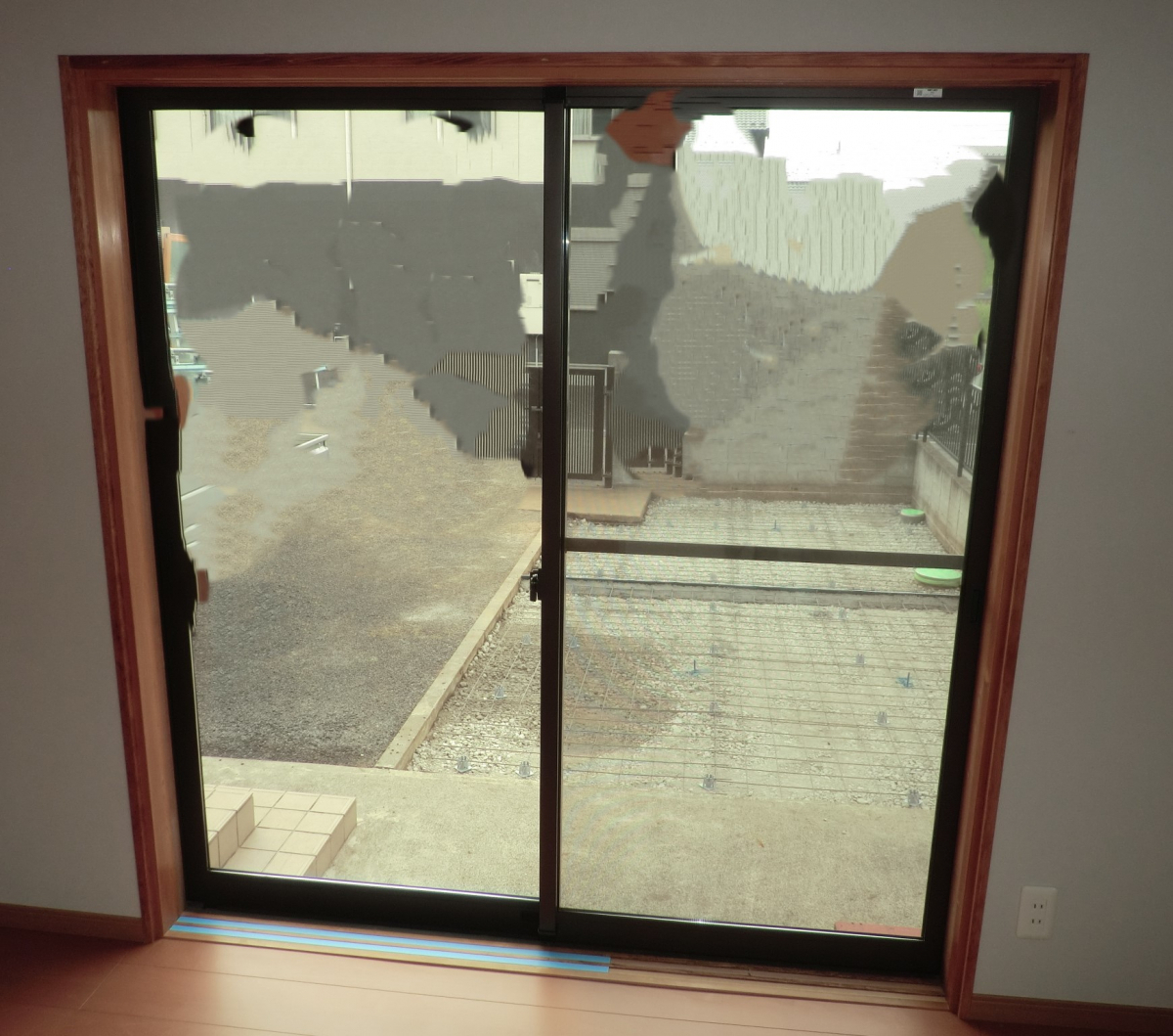 県南サッシトーヨー住器の内窓で、季節に合わせた心地よさ。手軽にできる、窓の断熱リフォーム！断熱内窓（二重窓）インプラスの施工前の写真2
