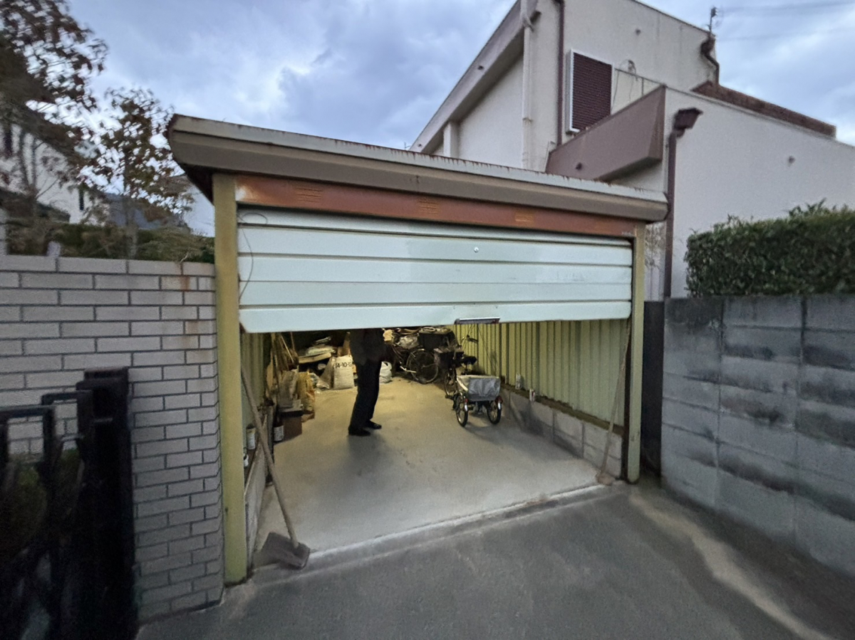 有田トーヨー住器のシャッター新調工事！の施工前の写真1