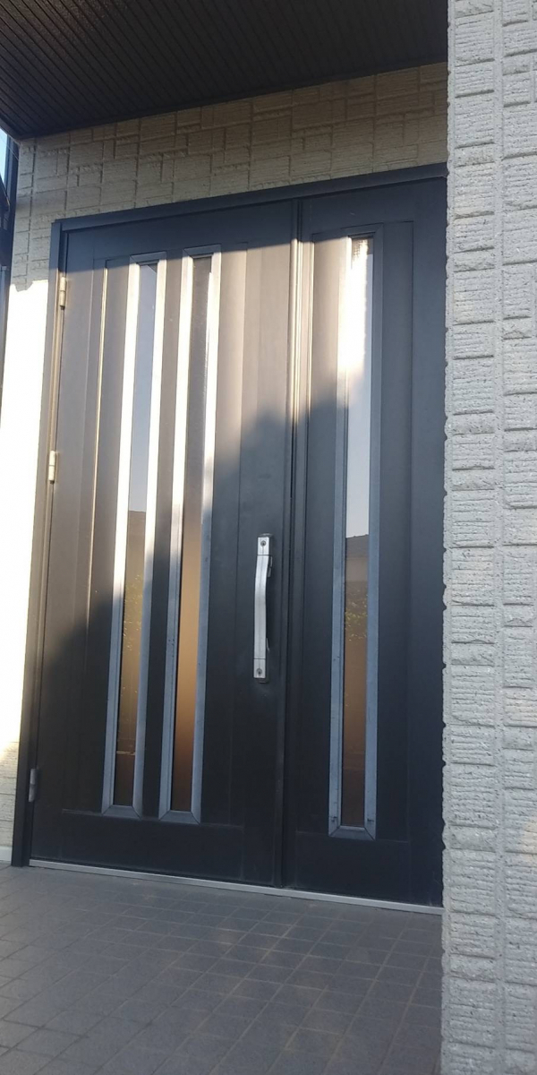 有田トーヨー住器の【玄関】片袖ドアから両袖ドアに！！の施工前の写真1