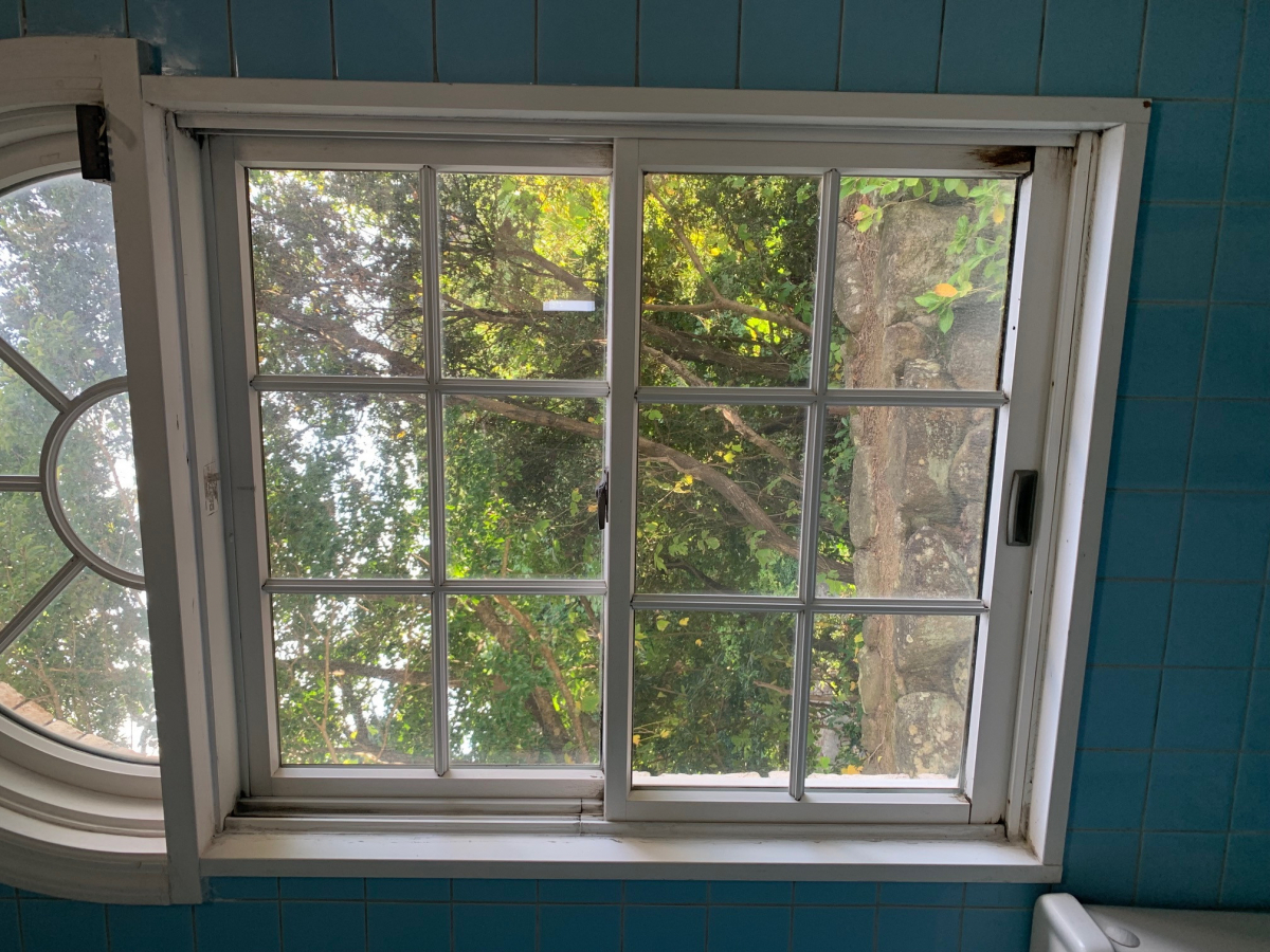 紀南トーヨー住器のリプラスカバー工法の施工前の写真1