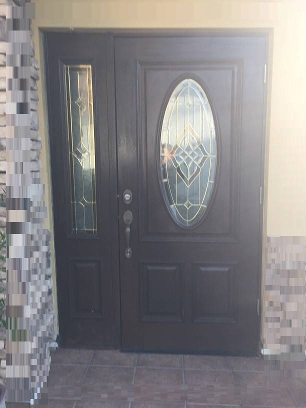 紀南トーヨー住器の玄関ドアのリフォームの施工前の写真1