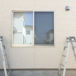 新堀建材トーヨー住器の建売り住宅／リフォームシャッター工事の施工前の写真1