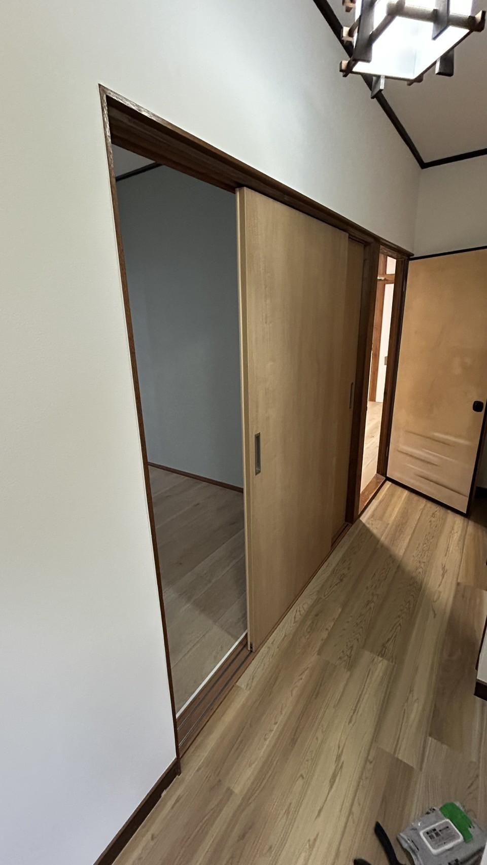 新堀建材トーヨー住器のリノバ室内引戸工事の施工後の写真2