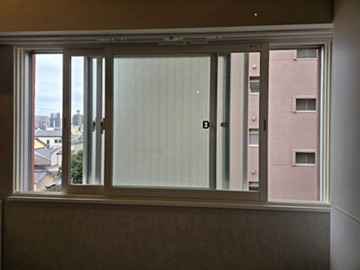 東京石原トーヨー住器のテラス窓のインプラスの施工後の写真3