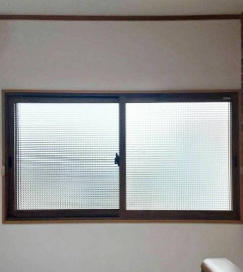 大平トーヨー住器の【内窓工事】デザインガラスで素敵な寝室になりました♪施工事例写真1