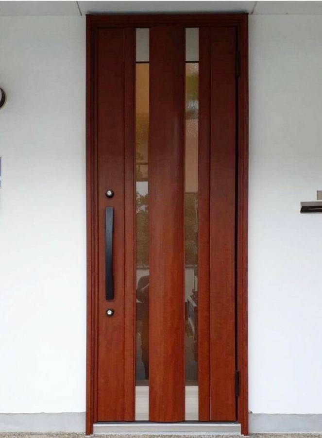 大平トーヨー住器の玄関ドアが生まれ変わりました！！の施工後の写真1