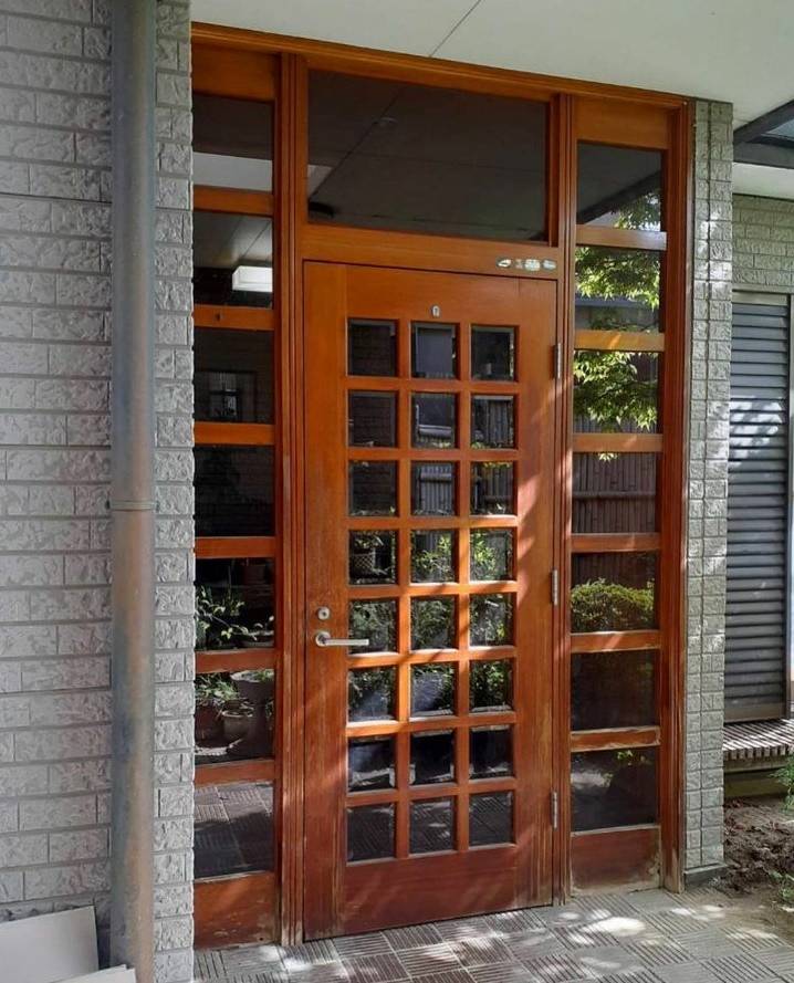 大平トーヨー住器の【玄関　リフォーム】採風タイプのドアに交換です♪の施工前の写真2