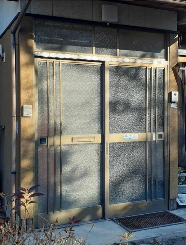 大平トーヨー住器の【小山市】玄関引戸がとても便利になりました！の施工前の写真3