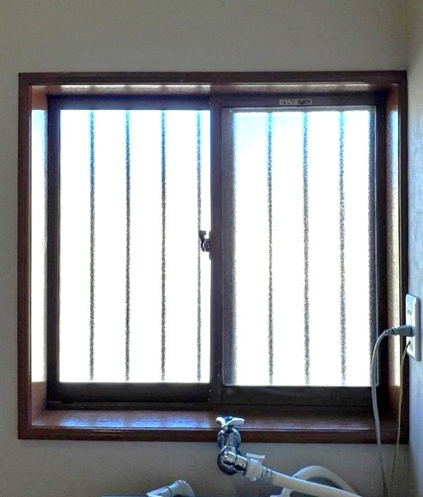 大平トーヨー住器の【佐野市】内窓設置で毎日が快適になりました！の施工前の写真1