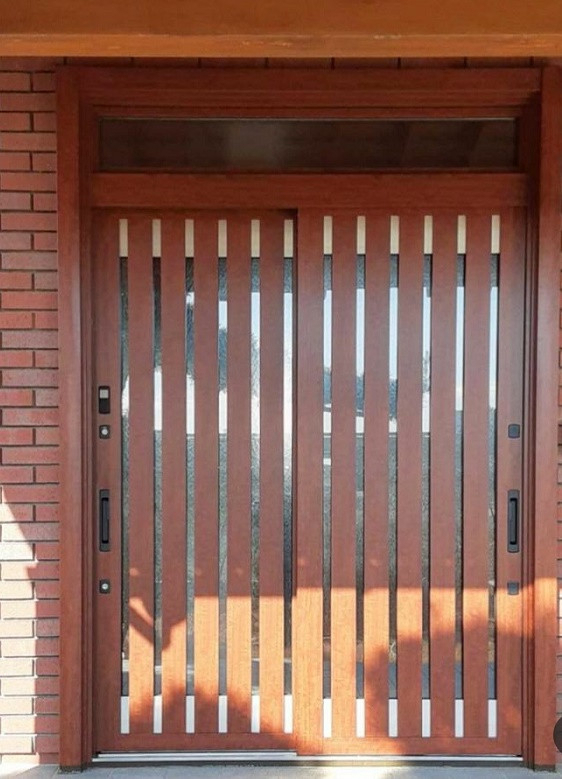 大平トーヨー住器の【栃木市】タッチキーで安心で快適な玄関になりました♪の施工後の写真1