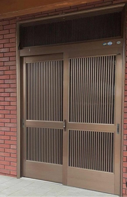 大平トーヨー住器の【栃木市】タッチキーで安心で快適な玄関になりました♪の施工前の写真2