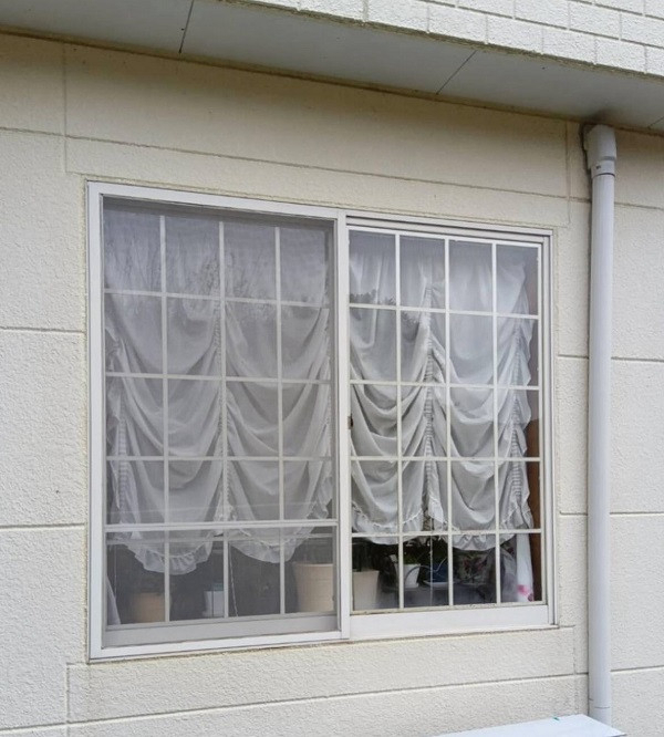 大平トーヨー住器の【小山市】台風・防犯対策!!リフォームシャッター工事の施工前の写真2