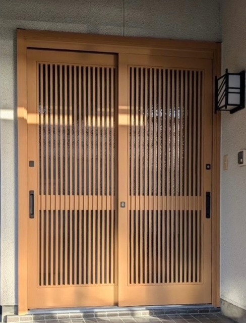 大平トーヨー住器の【小山市】玄関引戸を新しく交換しましたの施工後の写真1