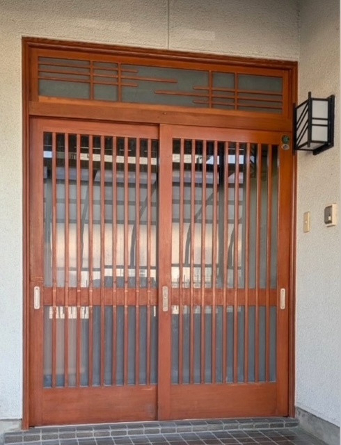 大平トーヨー住器の【小山市】玄関引戸を新しく交換しましたの施工前の写真1