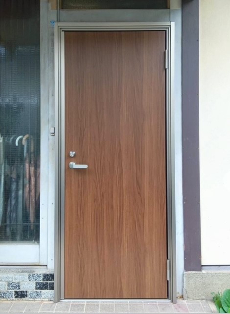 大平トーヨー住器の【足利市】簡単リフォーム＜リシェント玄関ドア＞の施工後の写真1