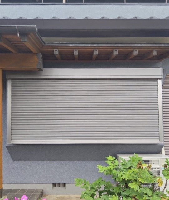 大平トーヨー住器の【小山市】簡単リフォーム<リフォームシャッター>の施工後の写真1